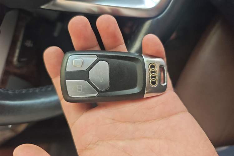 Used Audi Q7 2016 45 TFSI Technology Edition Vehicle Key
