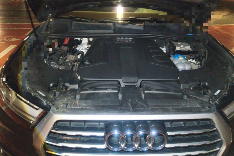Used Audi Q7 2016 40 TFSI Comfort Model Engine Bay