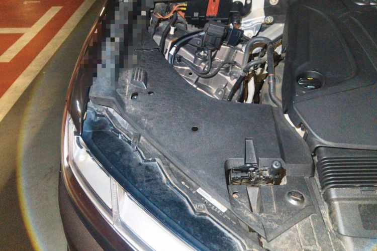 Used Audi Q7 2016 40 TFSI Comfort Model Engine Bay Right