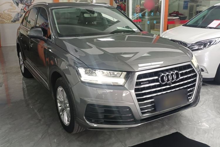 Used Audi Q7 2016 40 TFSI S line Sport Edition Front Right 45 Deg
