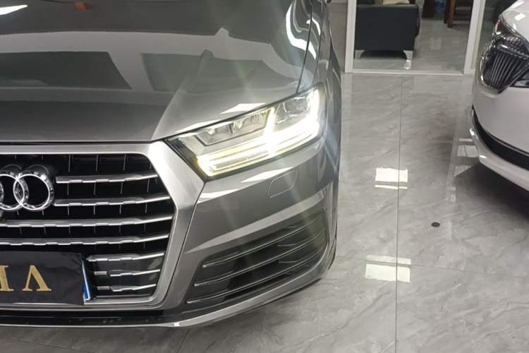 Used Audi Q7 2016 40 TFSI S line Sport Edition Left Front Headlight