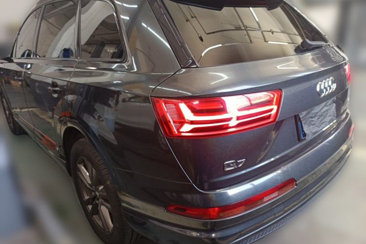 Used Audi Q7 2016 40 TFSI S line Sport Edition Rear Left 45 Deg