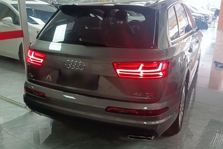 Used Audi Q7 2016 40 TFSI S line Sport Edition Rear Right 45 Deg