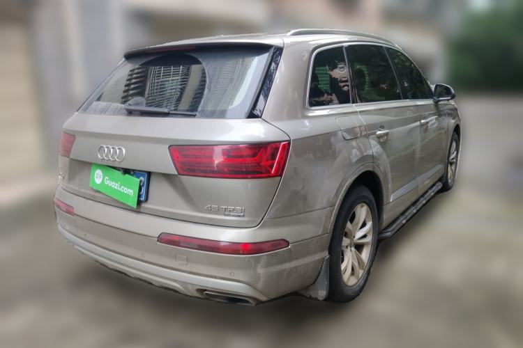 Used Audi Q7 2016 45 TFSI Technology Edition Rear Right 45 Deg