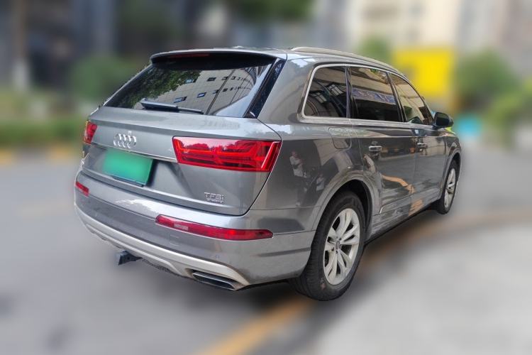 Used Audi Q7 2016 45 TFSI Technology Edition Rear Right 45 Deg