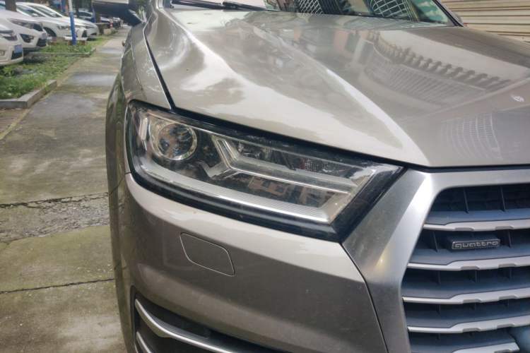 Used Audi Q7 2016 45 TFSI Technology Edition Right Front Headlight