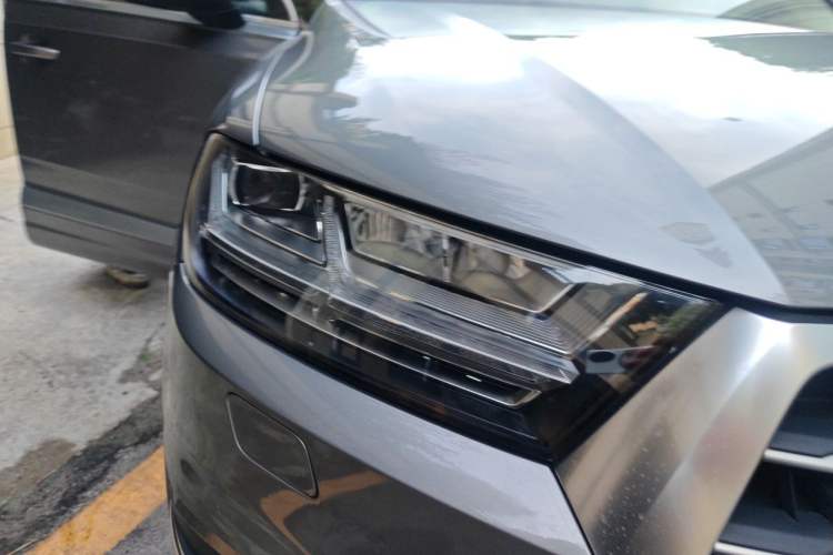 Used Audi Q7 2016 45 TFSI Technology Edition Right Front Headlight