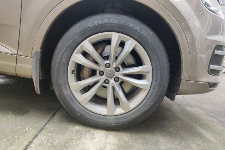 Used Audi Q7 2016 45 TFSI Technology Edition Right Front Wheel Hub