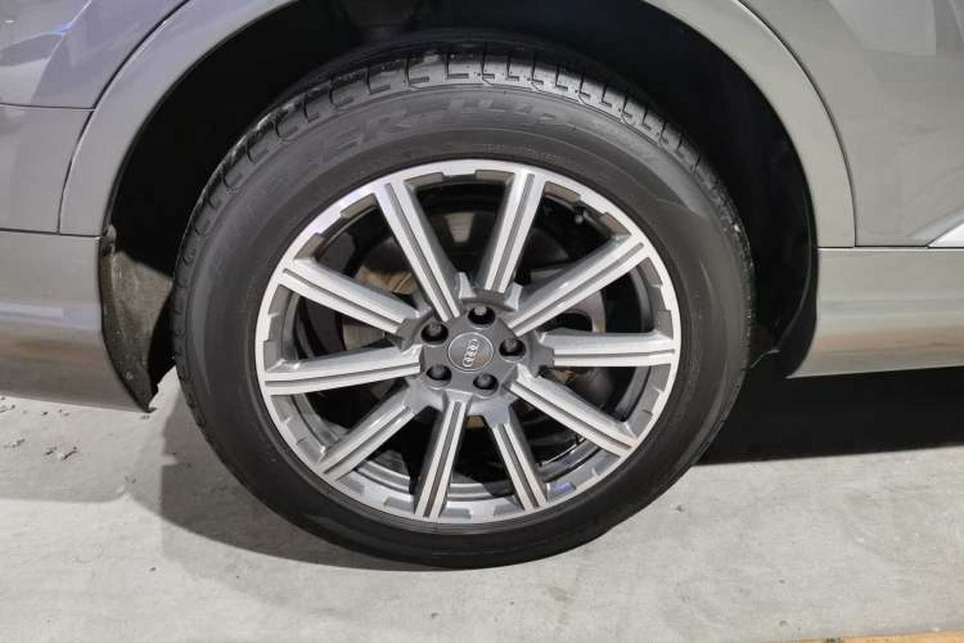 Used Audi Q7 2016 45 TFSI Technology Edition Right Rear Wheel Hub