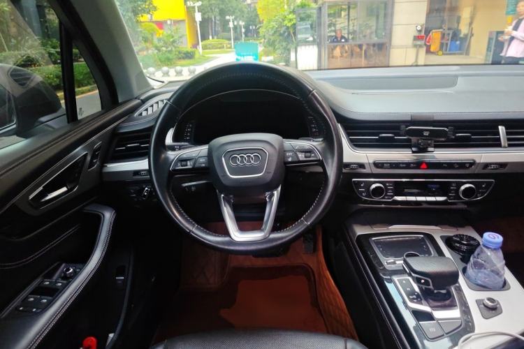 Used Audi Q7 2016 45 TFSI Technology Edition Steering Wheel