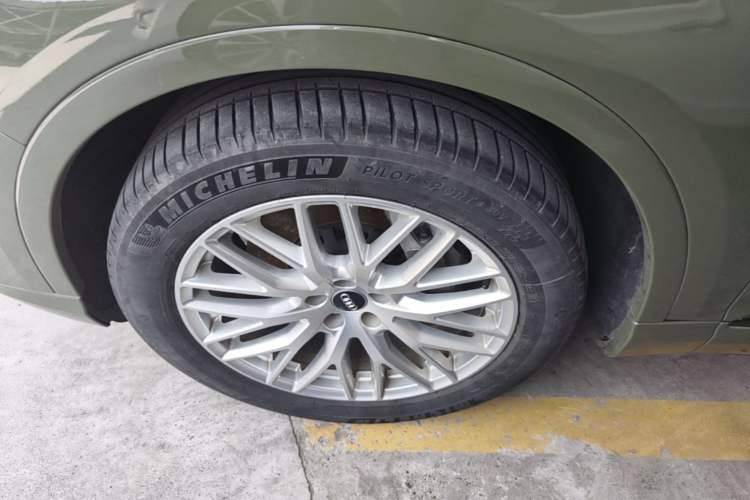 Used Audi Q7 2016 45 TFSI S line Sport Edition Left Front Wheel Hub