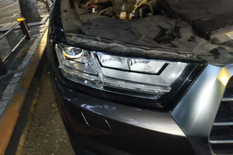 Used Audi Q7 2016 45 TFSI S line Sport Edition Right Front Headlight