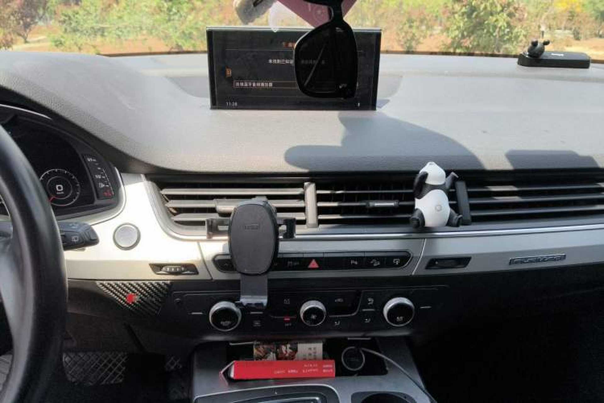 Used Audi Q7 2016 40 TFSI Comfort Model Audio And AC Panel