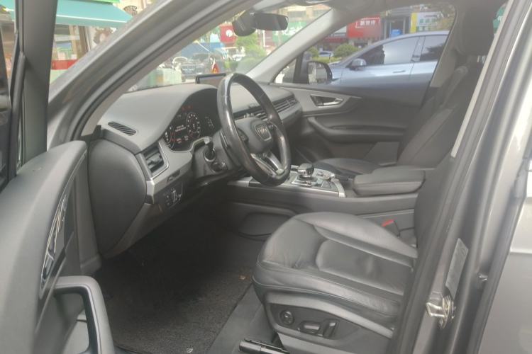 Used Audi Q7 2016 40 TFSI Comfort Model Driver Seat