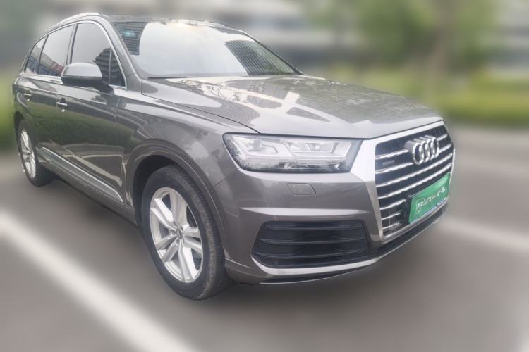 Used Audi Q7 2016 45 TFSI S line Prestige Edition Front Right 45 Deg