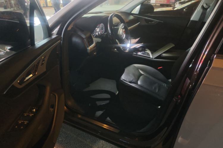 Used Audi Q7 2016 45 TFSI Technology Edition Interior 2
