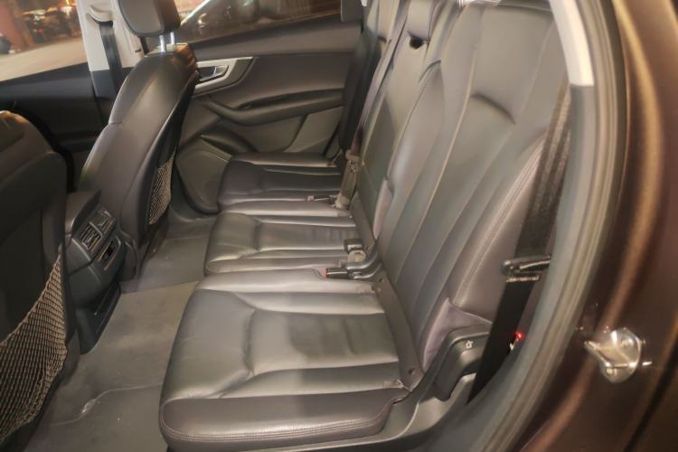Used Audi Q7 2016 45 TFSI Technology Edition Interior 3