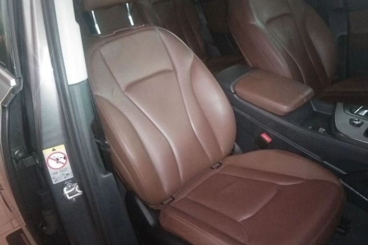 Used Audi Q7 2016 40 TFSI Comfort Model Interior 7