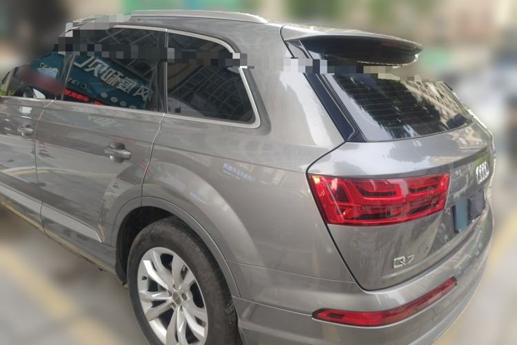 Used Audi Q7 2016 40 TFSI Comfort Model Rear Left 45 Deg