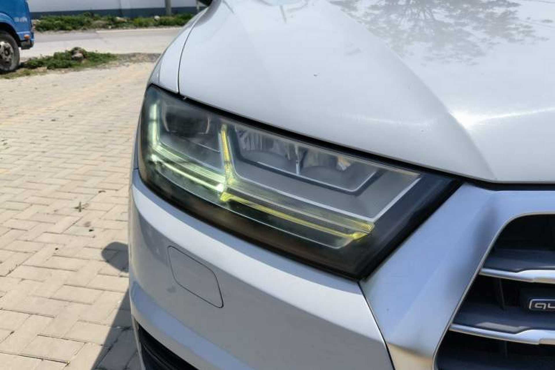 Used Audi Q7 2016 40 TFSI Comfort Model Right Front Headlight