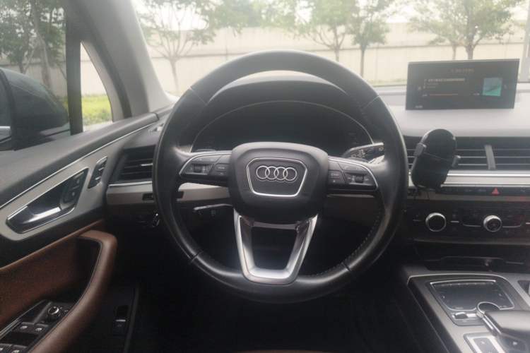 Used Audi Q7 2016 45 TFSI S line Prestige Edition Steering Wheel