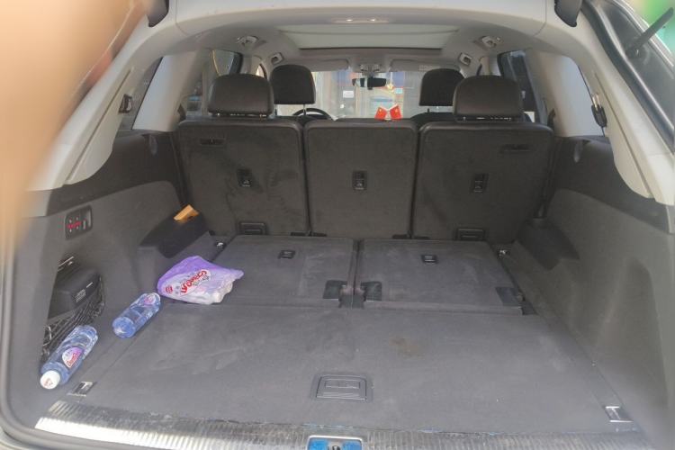 Used Audi Q7 2016 40 TFSI Comfort Model Trunk