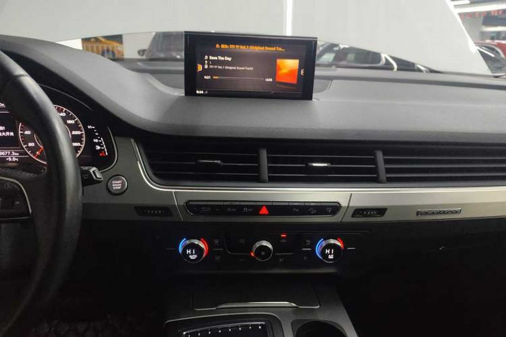 Used Audi Q7 2016 40 TFSI S line Sport Edition Audio And AC Panel