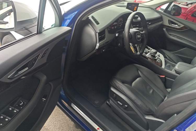 Used Audi Q7 2016 45 TFSI S line Sport Edition Driver Seat
