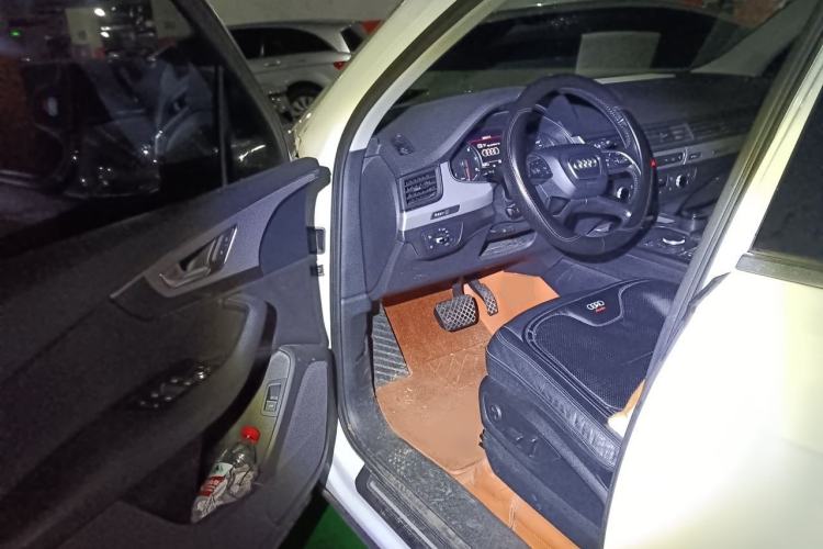 Used Audi Q7 2016 40 TFSI 7 seats Driver Seat