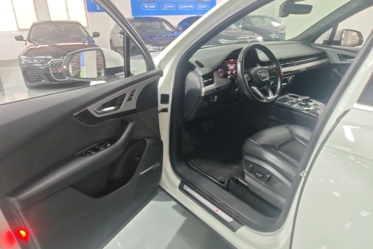 Used Audi Q7 2016 45 TFSI S line Sport Edition Driver Seat