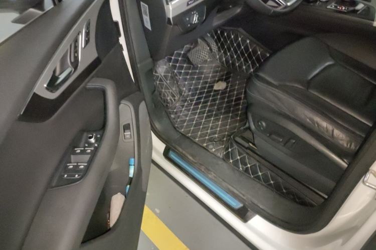 Used Audi Q7 2016 40 TFSI Comfort Model Driver Seat