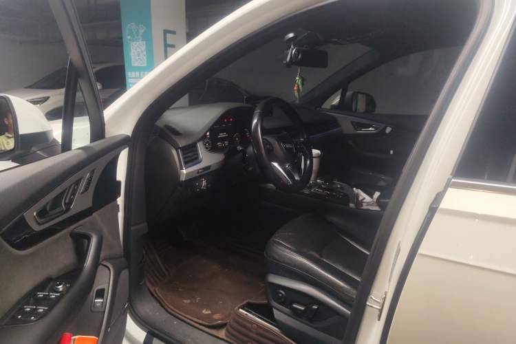 Used Audi Q7 2016 45 TFSI S line Sport Edition Driver Seat