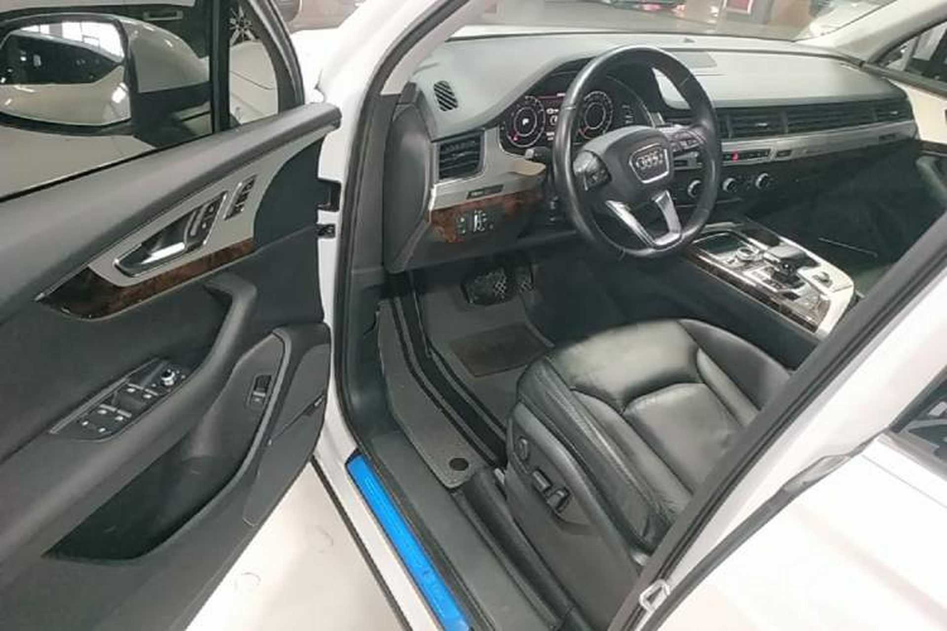 Used Audi Q7 2016 40 TFSI Comfort Model Driver Seat
