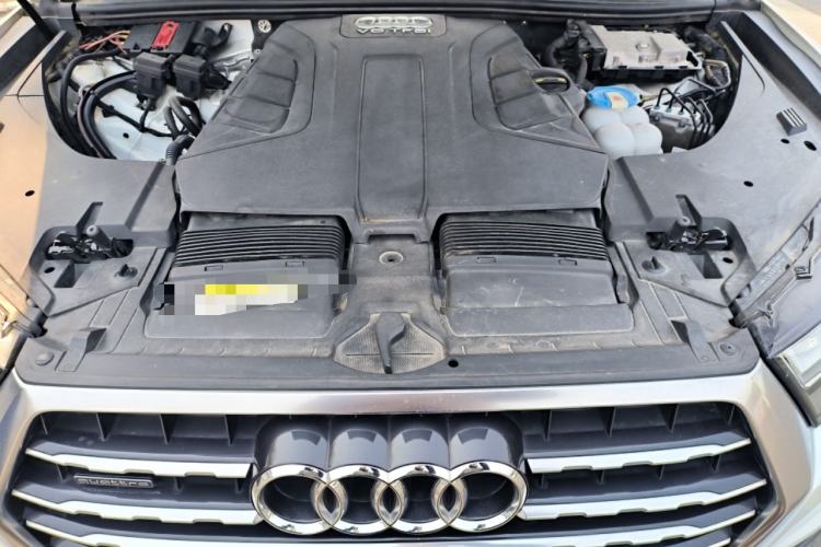 Used Audi Q7 2016 45 TFSI Technology Edition Engine Bay