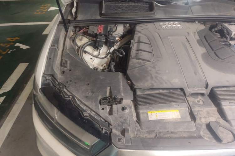 Used Audi Q7 2016 45 TFSI S line Sport Edition Engine Bay Right