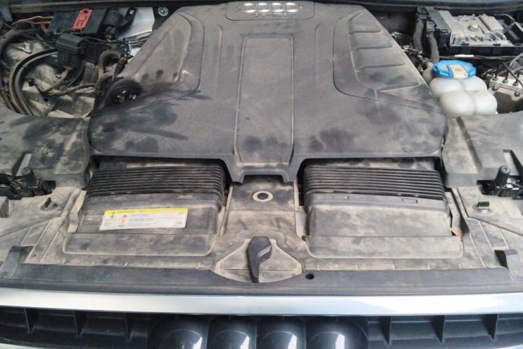 Used Audi Q7 2016 40 TFSI S line Sport Edition Engine Bay