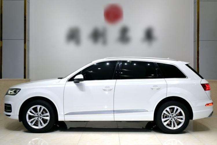 Used Audi Q7 2016 40 TFSI Comfort Model Exterior 3