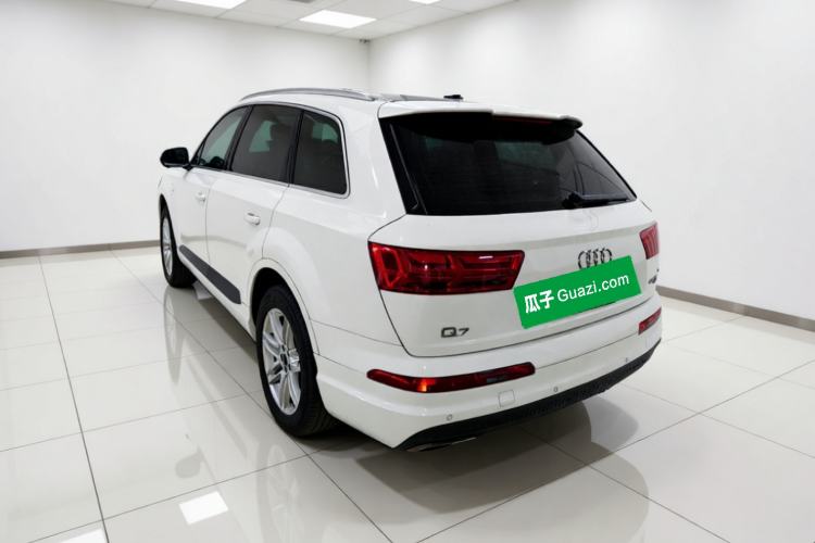 Used Audi Q7 2016 40 TFSI Comfort Model Exterior 3