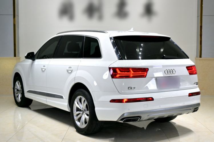 Used Audi Q7 2016 40 TFSI Comfort Model Exterior 4