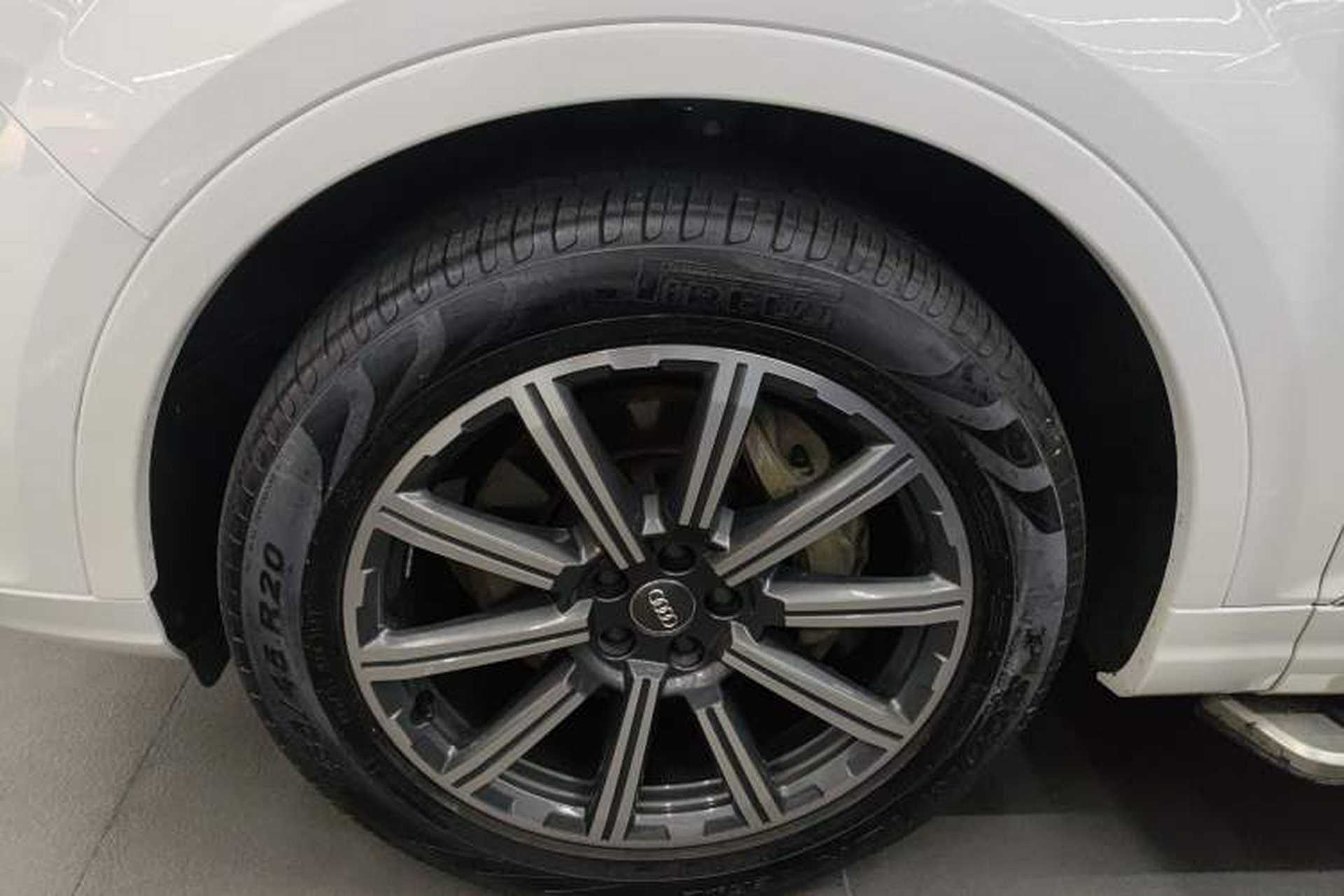 Used Audi Q7 2016 45 TFSI Technology Edition Exterior 4