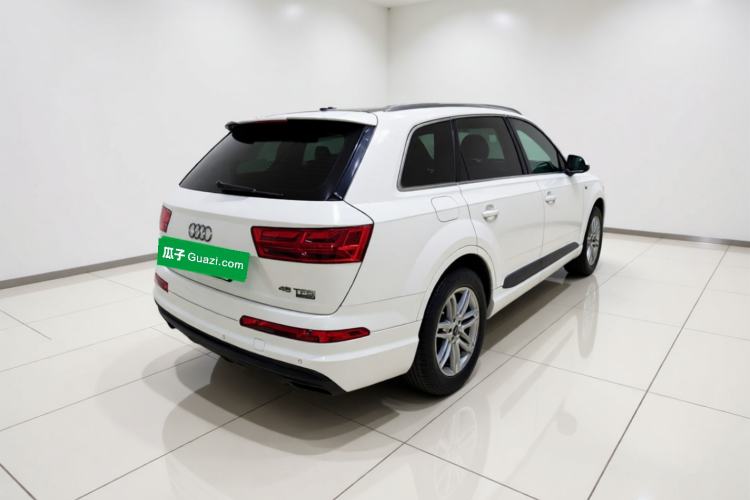 Used Audi Q7 2016 40 TFSI Comfort Model Exterior 5