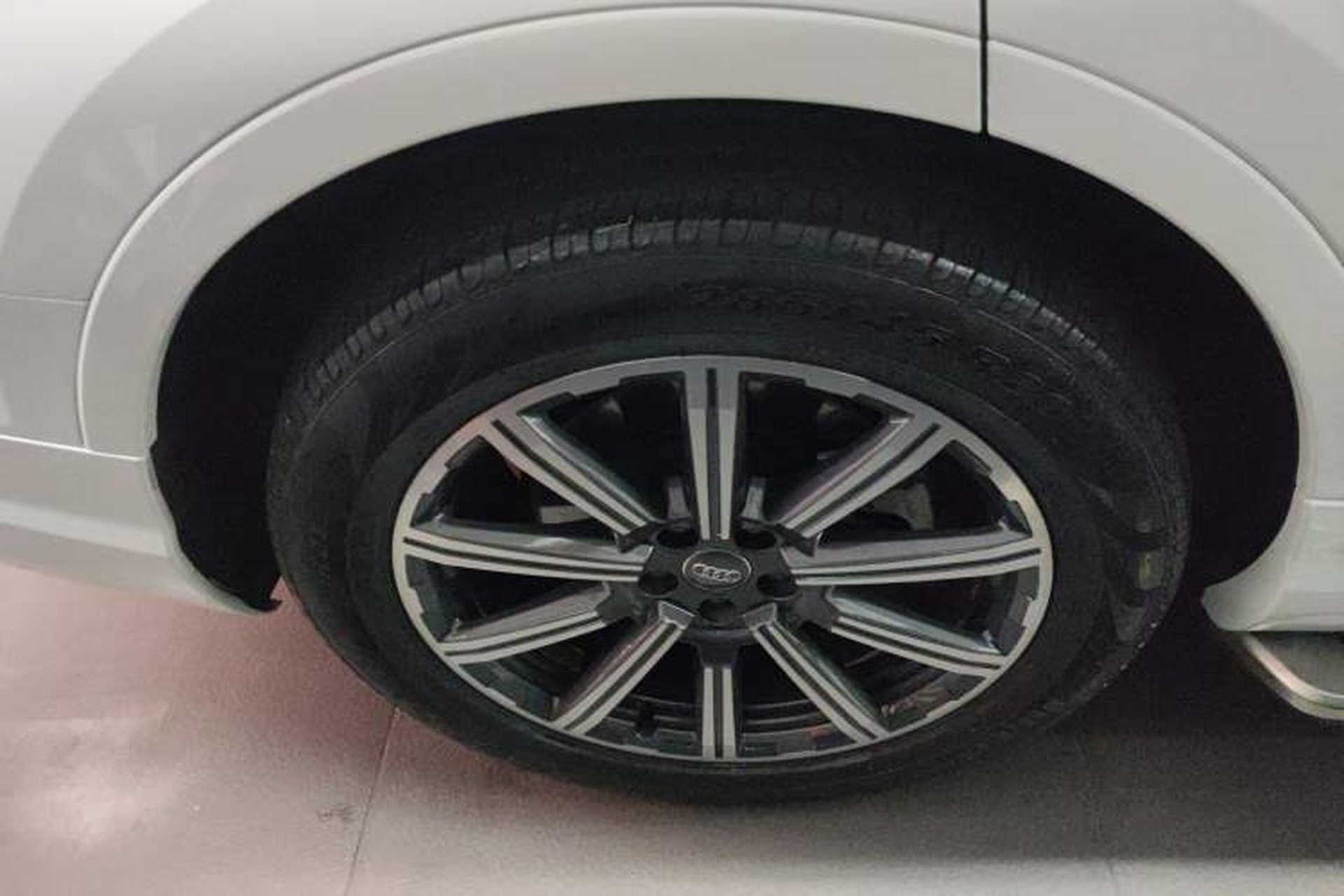Used Audi Q7 2016 45 TFSI Technology Edition Exterior 5
