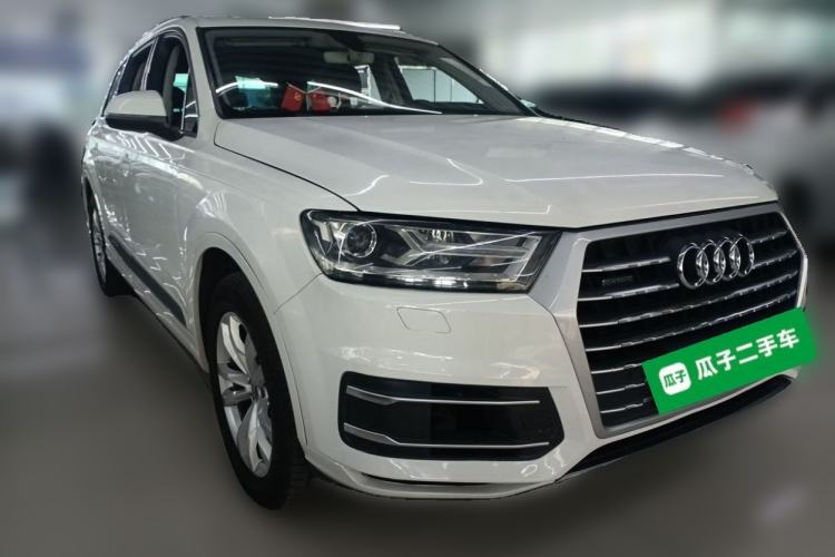 Used Audi Q7 2016 45 TFSI Technology Edition Front Right 45 Deg