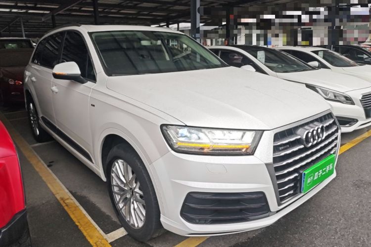 Used Audi Q7 2016 45 TFSI S line Sport Edition Front Right 45 Deg