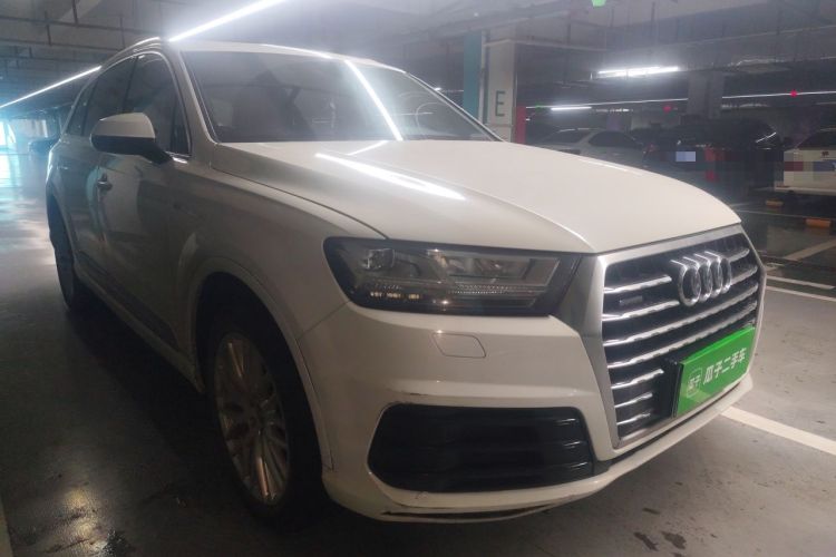 Used Audi Q7 2016 45 TFSI S line Sport Edition Front Right 45 Deg