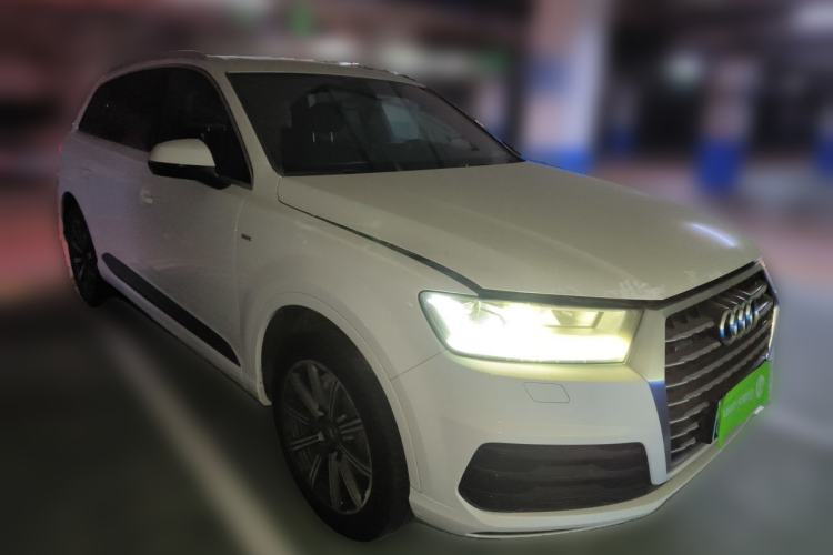 Used Audi Q7 2016 45 TFSI Technology Edition Front Right 45 Deg