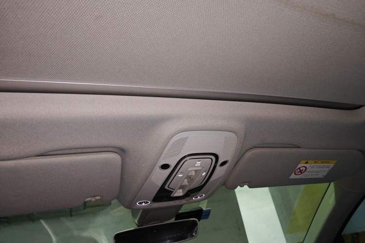 Used Audi Q7 2016 40 TFSI Comfort Model Headliner