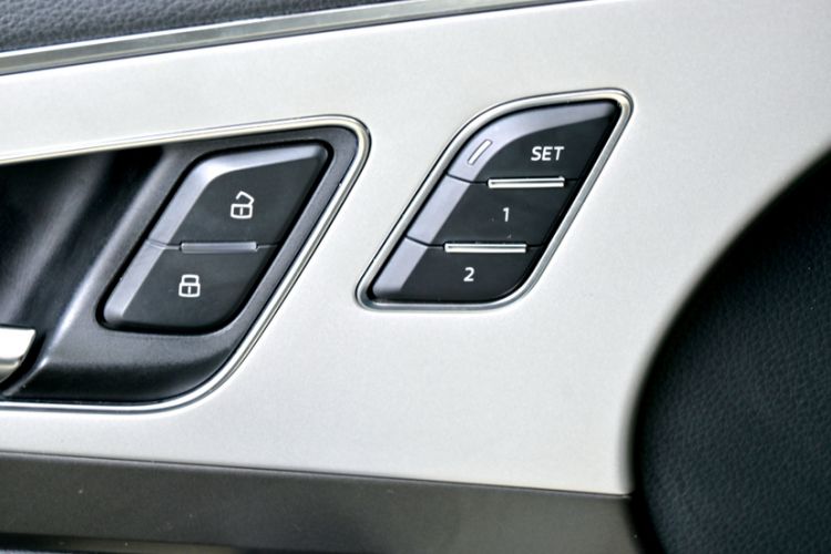Used Audi Q7 2016 40 TFSI Comfort Model Interior 1
