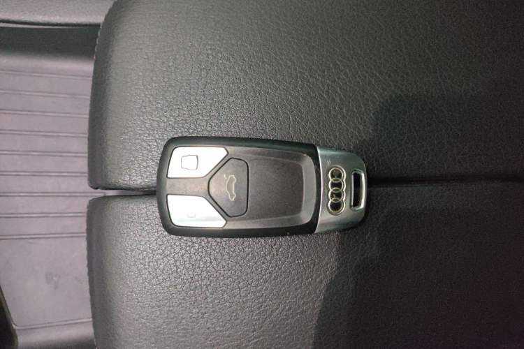 Used Audi Q7 2016 45 TFSI Technology Edition Interior 1