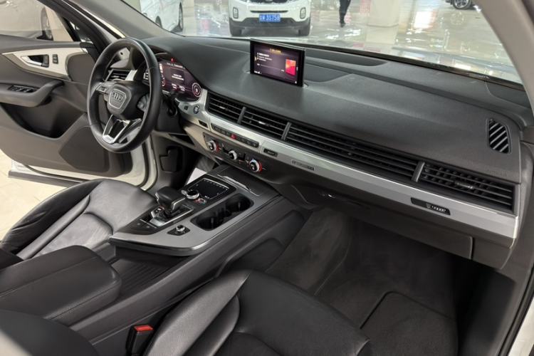 Used Audi Q7 2016 40 TFSI S line Sport Edition Interior 11